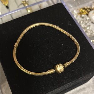 Pandora Elegant Gold plated Bracelet